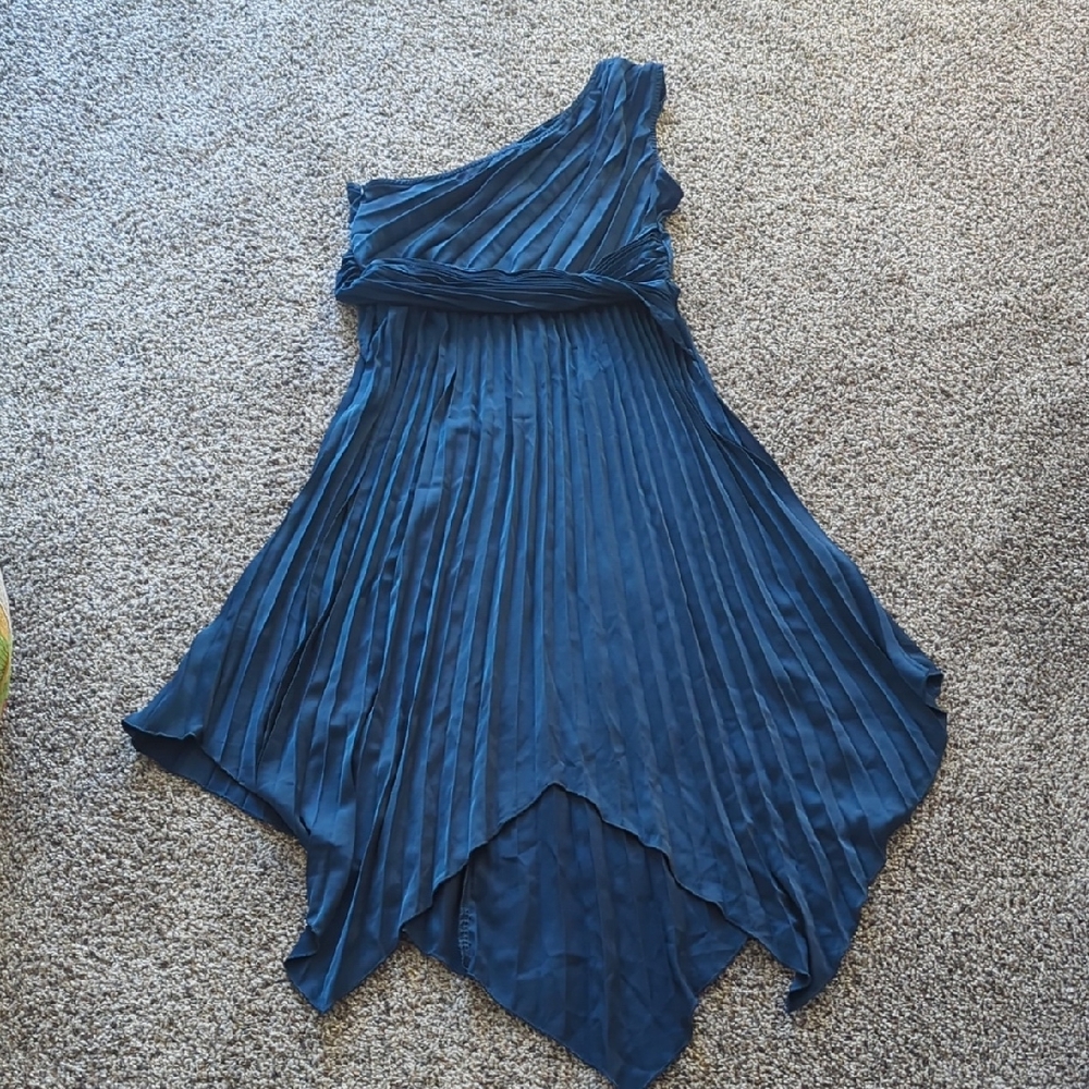 Elegant One-Shoulder Blue Dress